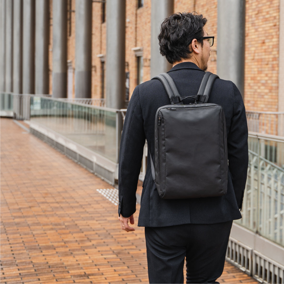 RAIZON slim backpack