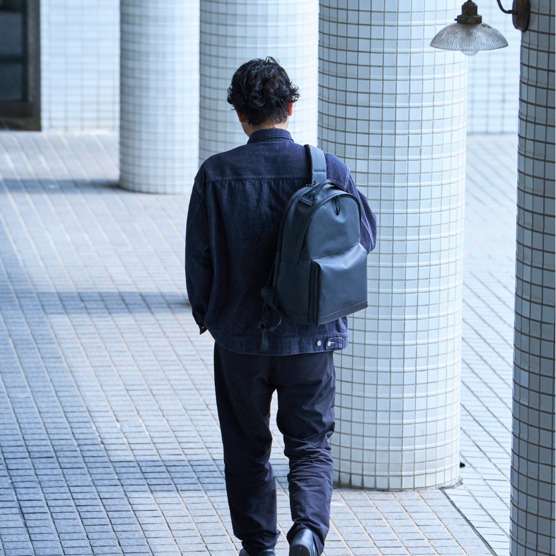 【新商品／シンプル／軽量】RAIZON デイパック
