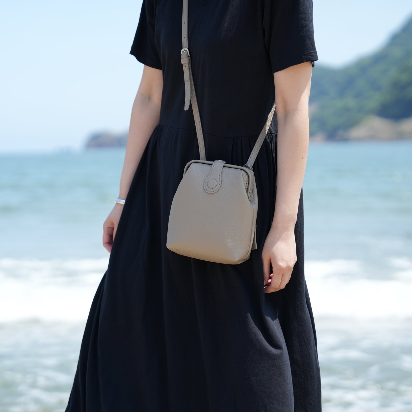 parcel mist ダレスポシェット