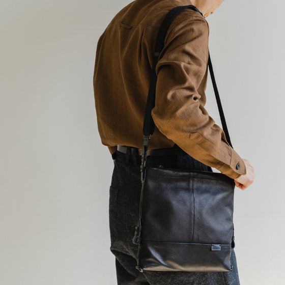 [NEW] Re:Style Leather Shoulder Black