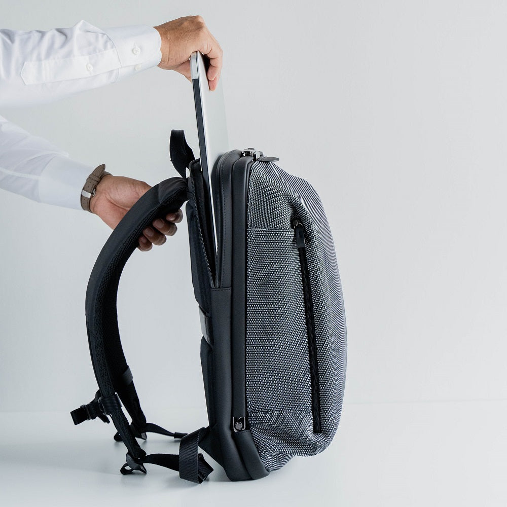 肩の負担を減らす次世代バックパック Tondo fit Lサイズ（最新モデル）