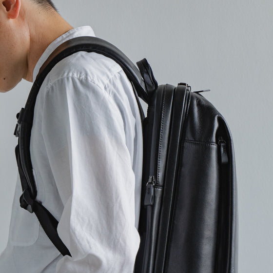 [NEW] Tondo Leather Dulles Backpack Black