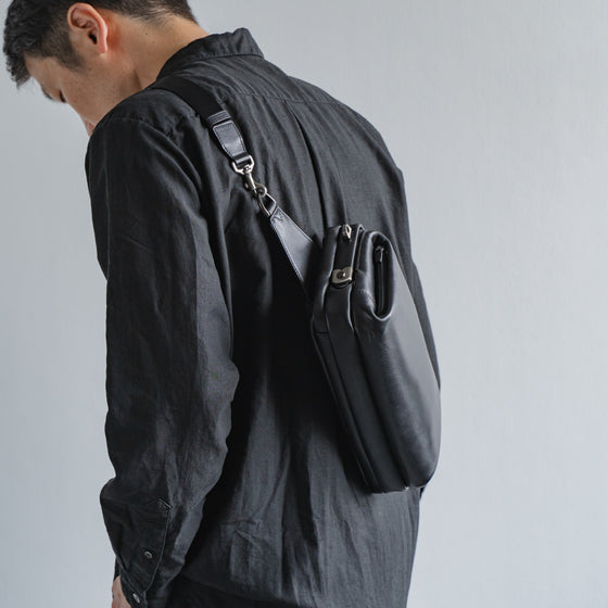 [NEW] Tondo Leather Quattro Shoulder Black