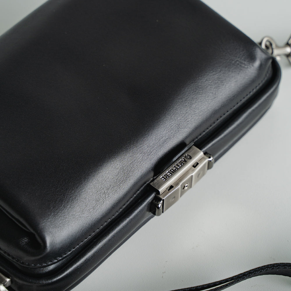[NEW] Tondo Leather Quattro Shoulder Black