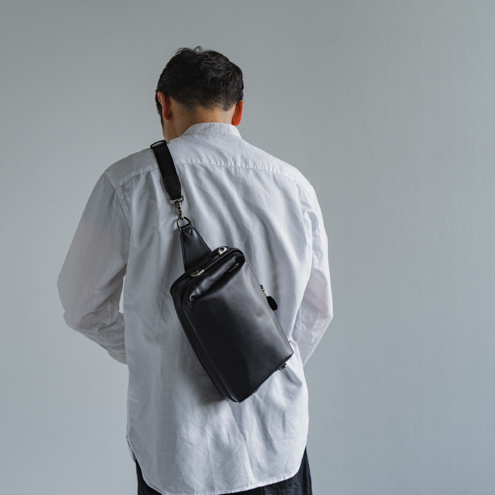 [NEW] Tondo Leather Quattro Shoulder Black