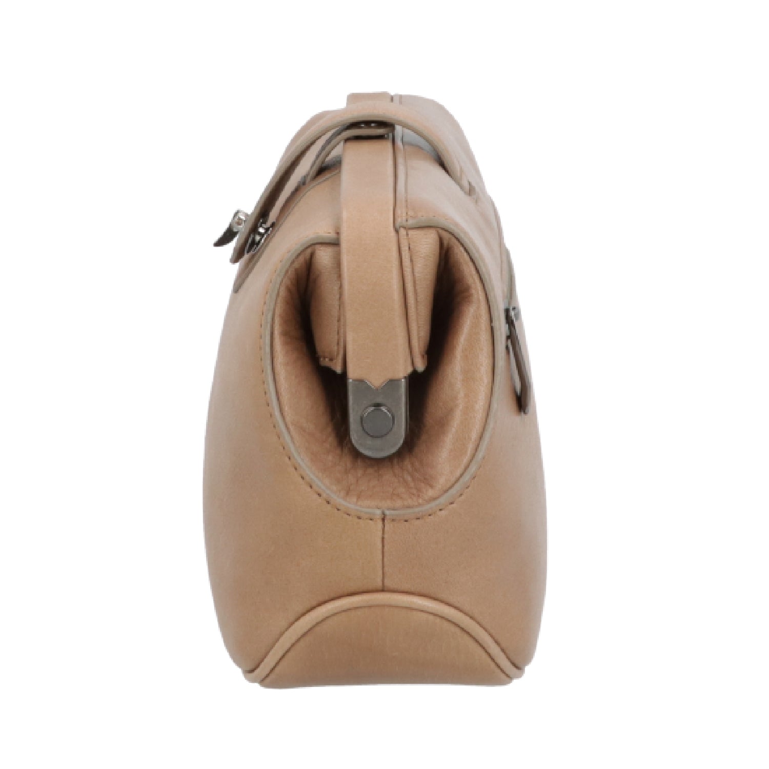 CavalloⅢ ダレスポーチ