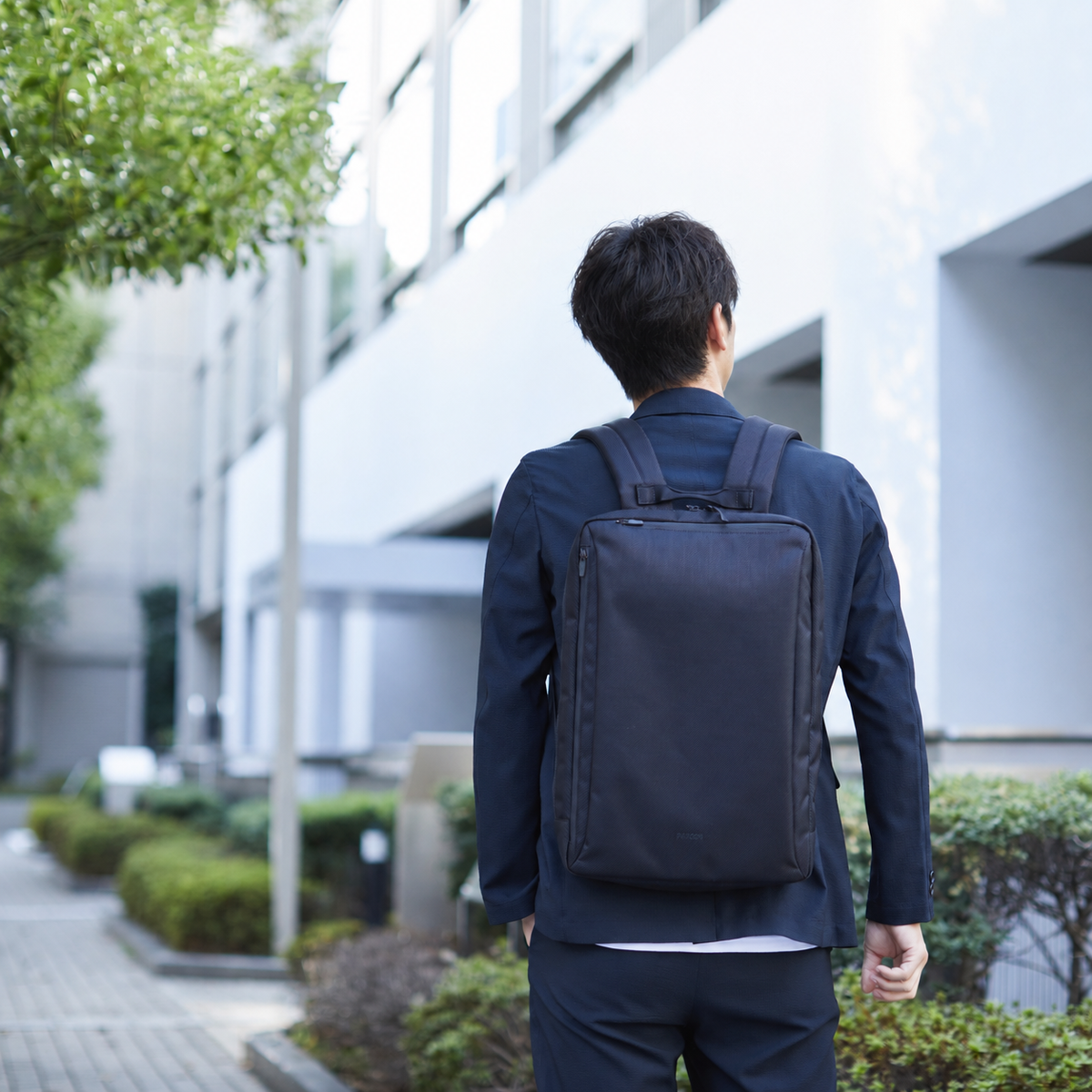 【予約商品/12月発送予定】RAIZON スリムリュック
