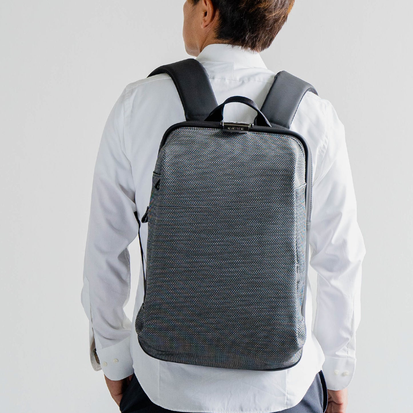 肩の負担を減らす次世代バックパック Tondo fit Lサイズ（最新モデル）
