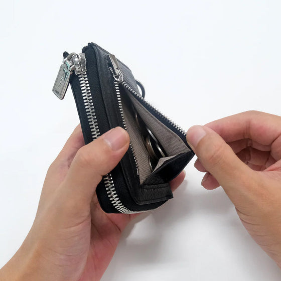 [SALE] L-shaped zipper wallet black