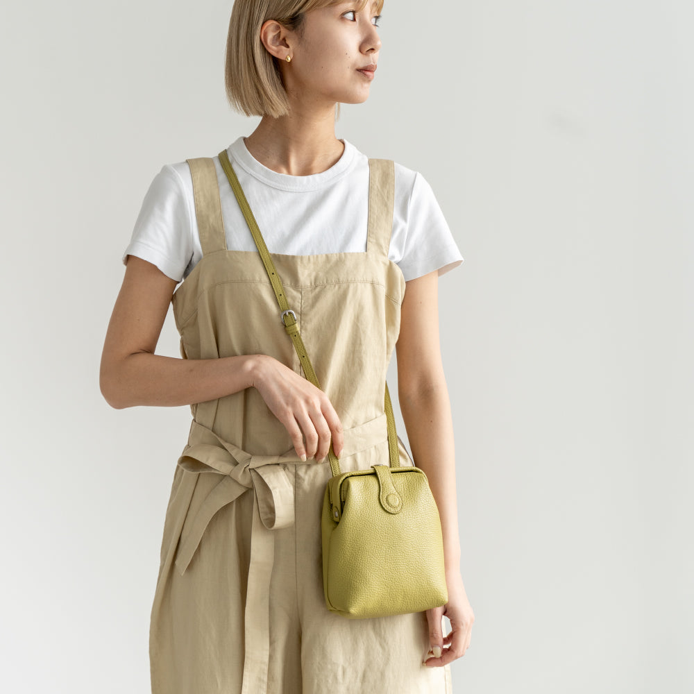 parcel mist ダレスポシェット