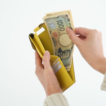 【Popular No.1 / Bicolor】noble Bi-fold Wallet