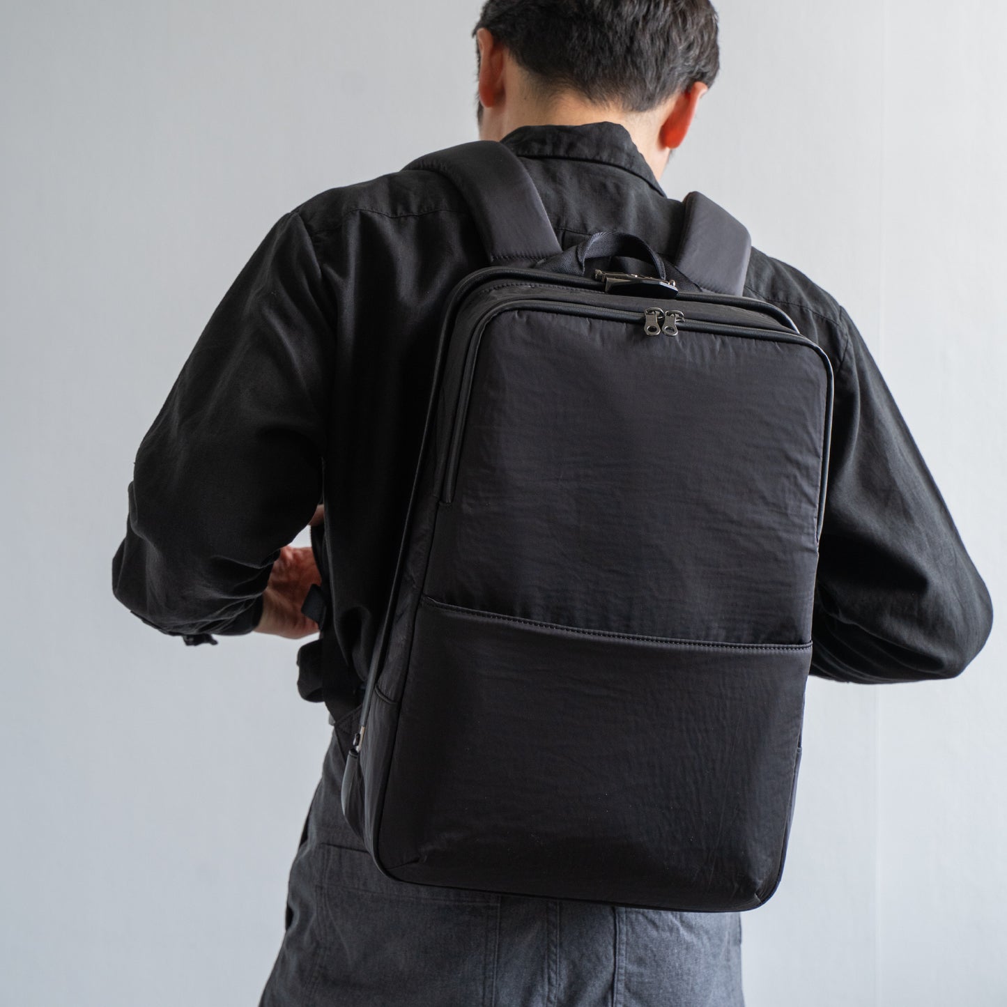 Square ダレスバックパック