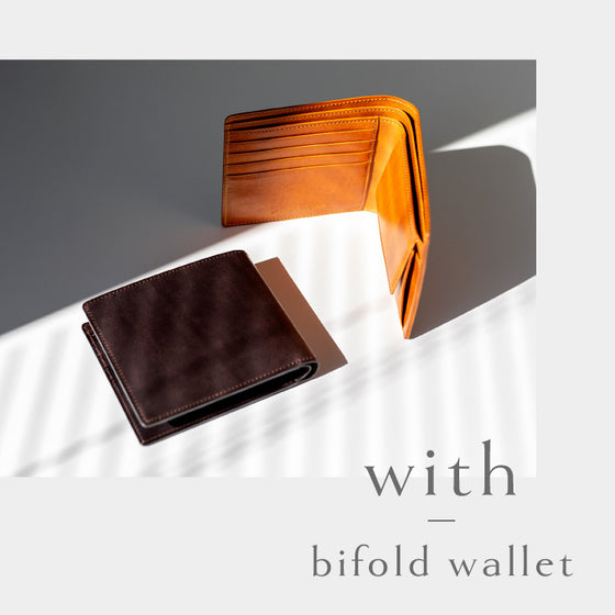 [SALE] With bifold wallet