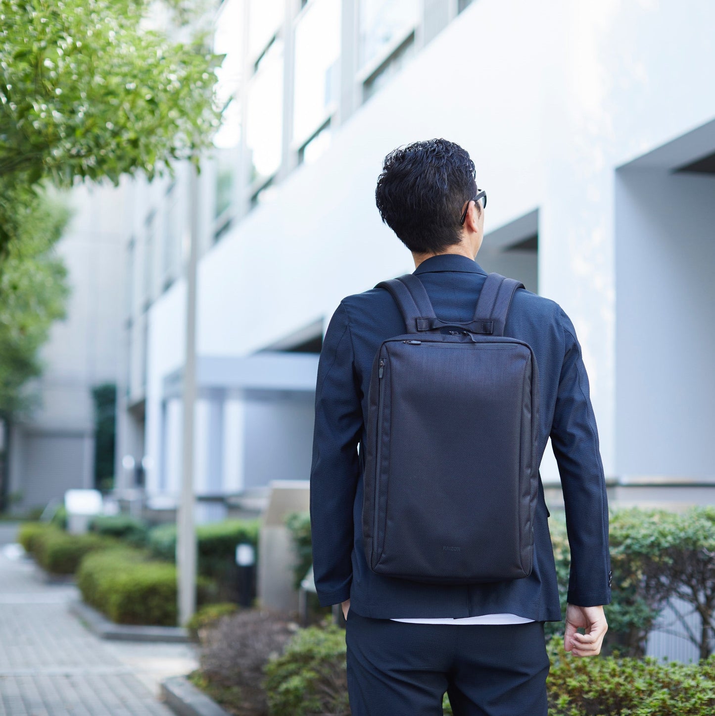 RAIZON slim backpack