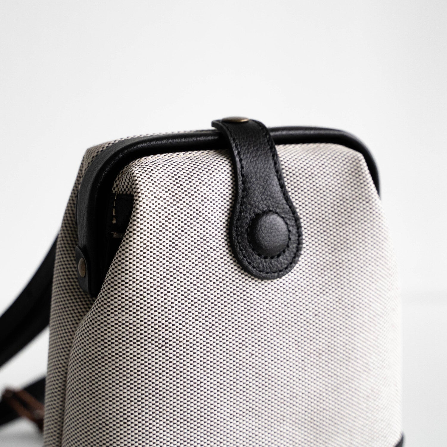 parcel cotone ダレスポシェット　ブラック - Atelier nuu