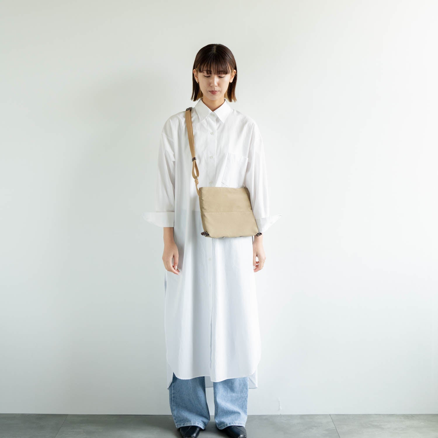 snap vegi サコッシュ　ベージュ - Atelier nuu