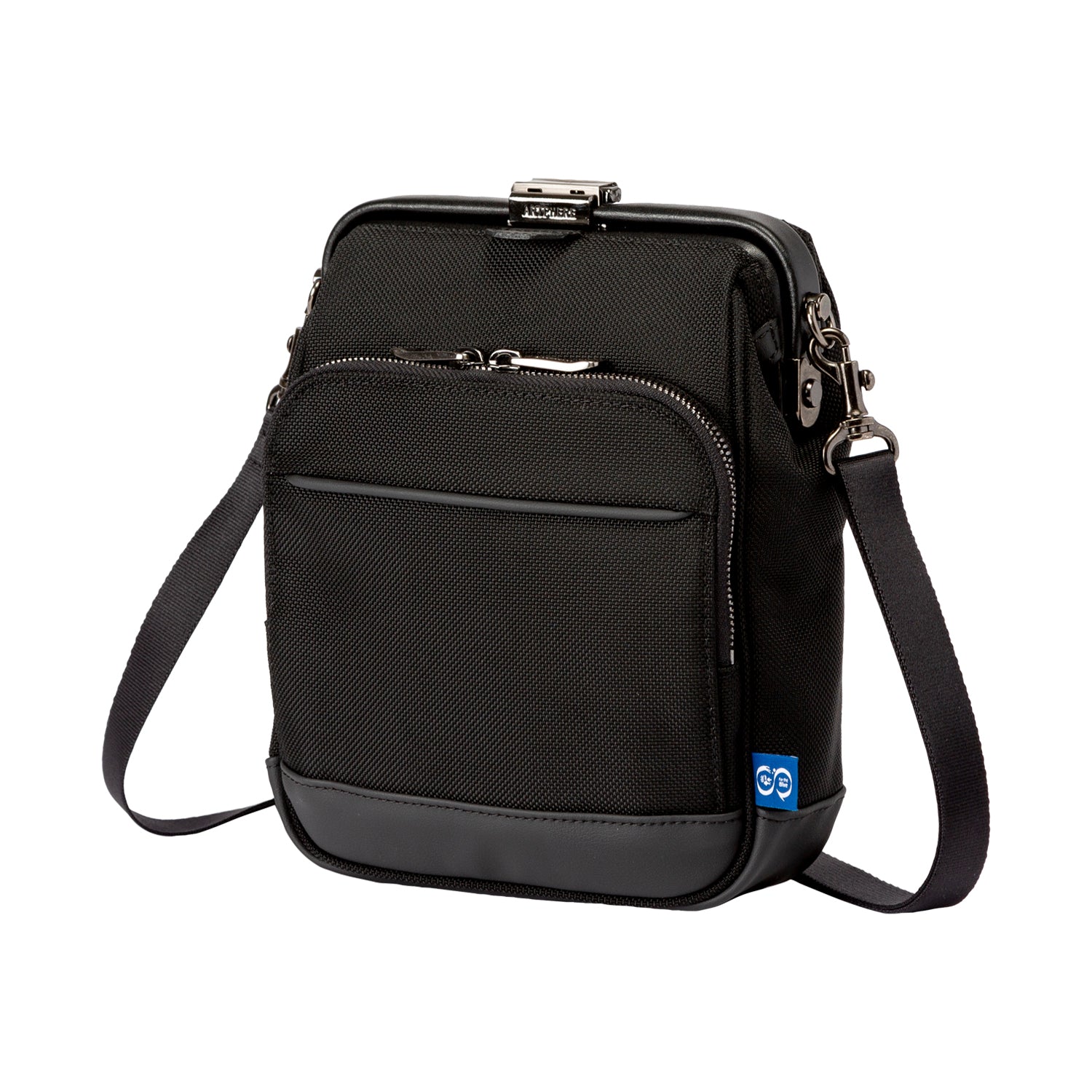 Cavallo for the blue Dulles shoulder bag black